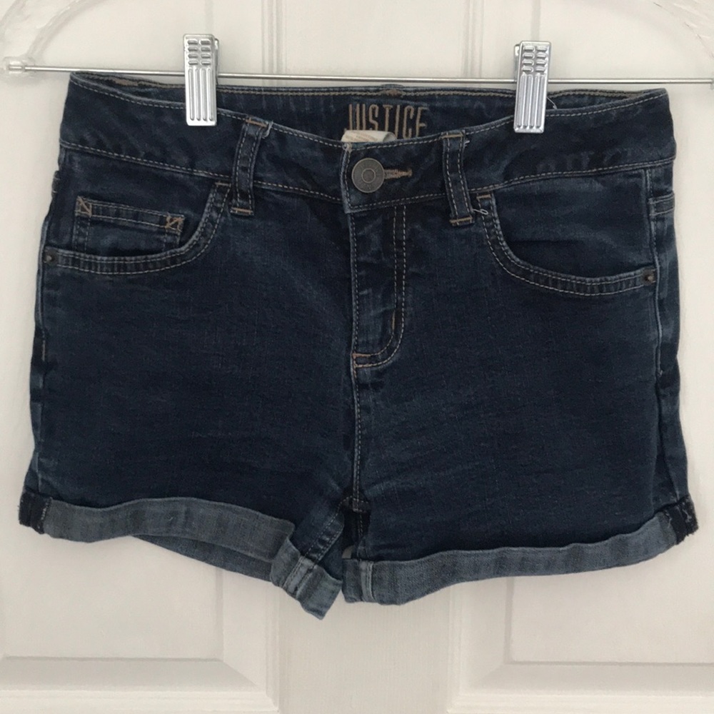 Justice Jean Short shorts